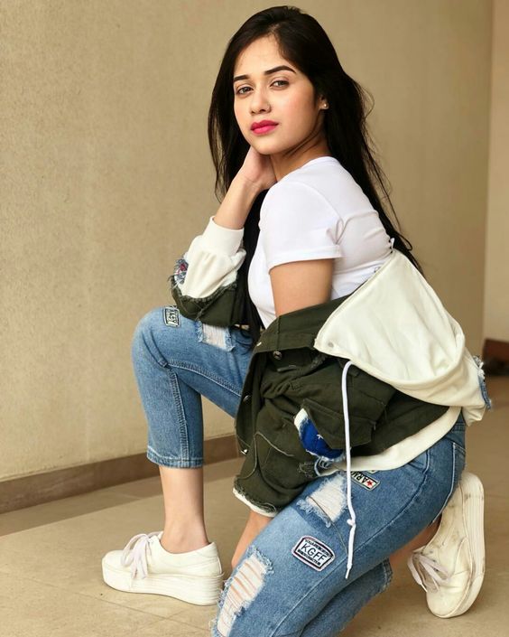 jannat-zubair-bikini-s**y