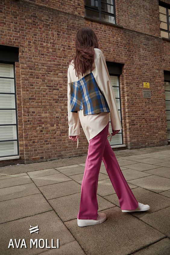 ìë°ëª°ë¦¬ AVAMOLLI 2018SS âì¼í¸ë¦° ë¶ì¸ ì»· í¬ì¸ (2022 Katrin boots cut pants(Pink))â ì
ëë¤. â¶ï¸ë¬¸ì / Buyer Inquiry -E-MAIL : avamolli@naver.com -SITE : www.avamolli.com #ìë°ëª°ë¦¬ #AVAMOLLI #ìí¸ #2018SS #컬ë ì
#ì²´í¬ #ì¸ #í¸ë ì¹ì½í¸ #ëí¸ #ìì¼ #ë°ì§ #í¬ì¸ #ì¬ì±ë³µ #ì¬ì±ìë¥ #ì¬ì±í¨ì
#ì¼í몰 #ì½í¸ #ì¸ì½í¸ #ìí¸ #롱ì½í¸ #롱ìì¼ #ì¸ë§í¬ì»´í¼ë #ë¶ì¸ ì»· #longcoat #coat #longjacket #jacket #wool #suit #trenchcoat #woman #girl #apparel #design #designer #brand #shoppingmall #mall #fashion #collection #suit #pants #woolmark #woolmarkcompany #bootscut