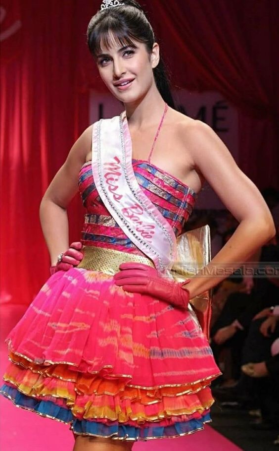 Katrina Kaif Follow @aRchit3298 on Twitter #beautiful #hot #traditional #fashion #beauty #cute #adorable #style #glamour #gorgeous #stunning #hotness #hottest #smile #sexy #bollywood #hollywood #success #pretty #life #daily #fitness #yoga #princess