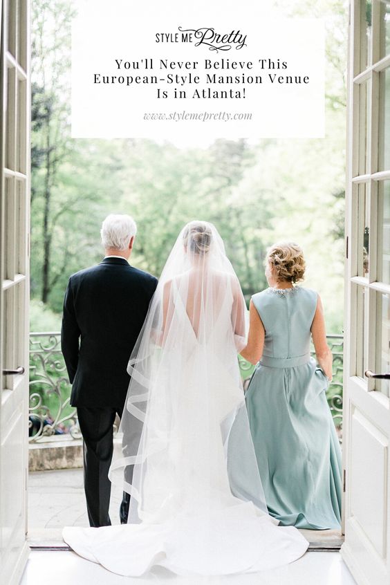 A classic wedding at a historic venue will always be on our list of favorites! The Swan House in Atlanta beams with old-world romance and today’s nuptials included heavenly details you’ll have to see to believe. 👰🏼🤵🏼 Head to SMP for endless elegance and the cutest little southern pup that will leave you as giddy as can be! 🐾 LBB Photography: @willettphoto #atlantawedding #georgiawedding #swanhouse #classicwedding #historicweddingvenue