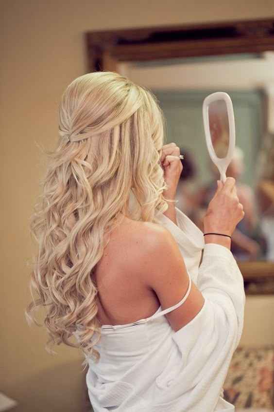 Gonna try out this style for my dinner reservations next Friday with the boyfriend <3