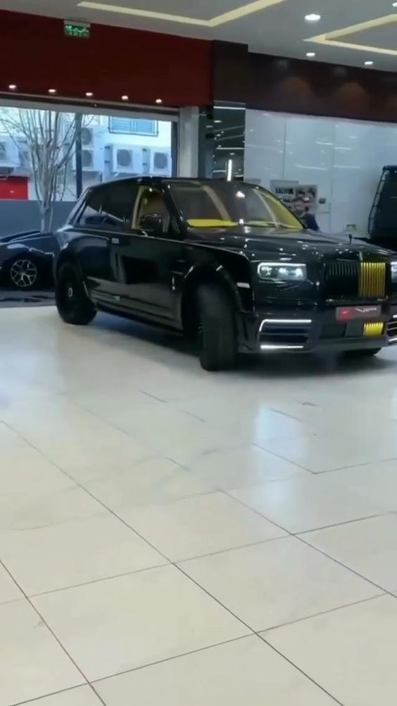 ROLLCE ROYCE