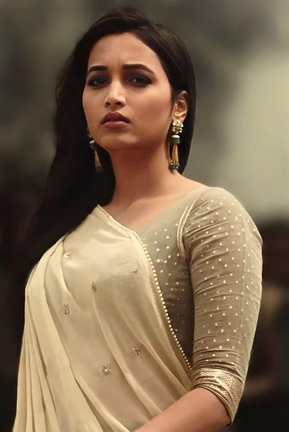 srinidhi-shetty-hots