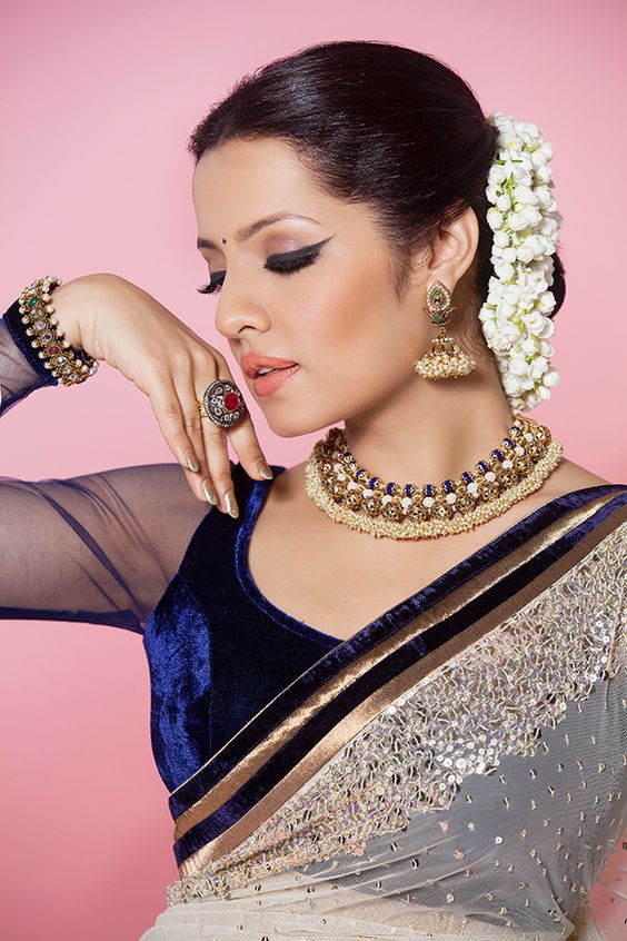 Winged eyeliner makes any traditional Indian look ethereal.. Celina Jaitly gorgeous makeup by Ojas Rajani. #CelinaJaitly #Celina #Jaitly #Jaitley #Bollywood #Beauty #Stunning #Indian