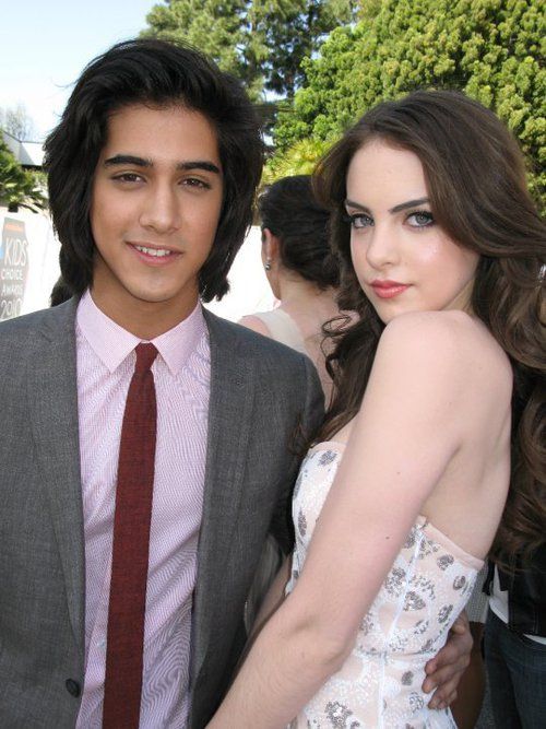 Avan Jogia and Elizabeth Gillies