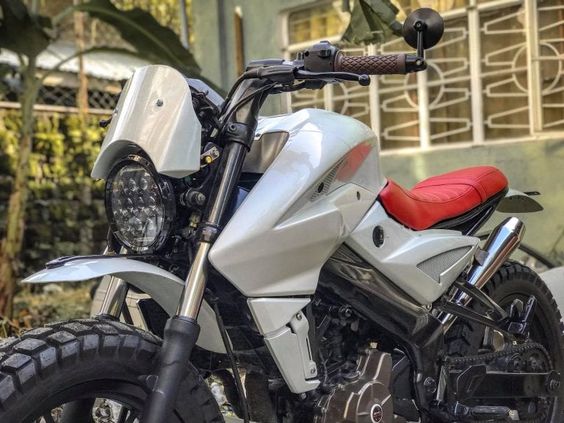 Meet Custom-Made Bajaj Pulsar NS200 Scrambler