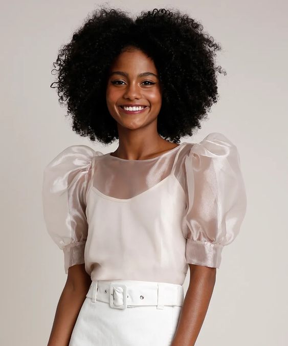 Black Friday - Blusa Feminina Mindset com Sobreposição Manga Bufante Decote Redondo Bege - cea