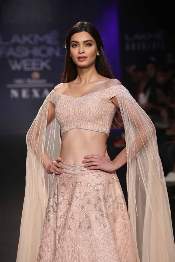 Celebrity Showstoppers Dazzle at Lakme Fashion Week 2018 : Photo