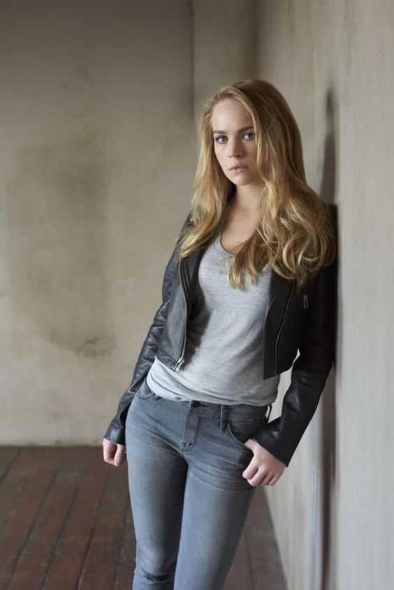 Britt Robertson - Brian Bowen Smith Photoshoot - 2015 - Brittany ...