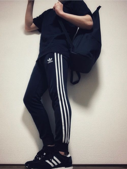見てくださりありがとうございます 載せるまでもない毎日の出勤コーデ笑 Adidasラインパンツあ ラインパンツ パンツ コーデ 見てくださりありがとうございます 載せるまでもない毎日の出勤コーデ笑 Adidasラインパンツあ ラインパンツ パンツ コーデ