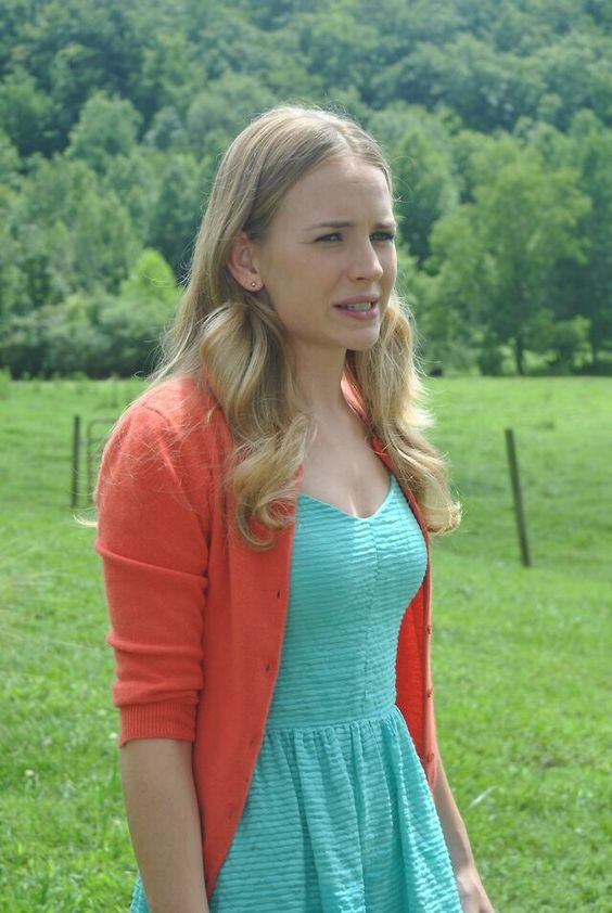 britt-robertson