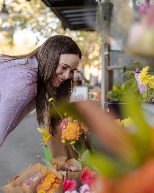 Danielle Panabaker on Instagram: "A little something to brighten up the weekend 🏵️ what’s your favorite flower?"