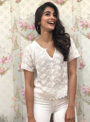 Pooja Hegde (aka) Pooja Hedge photos stills & images