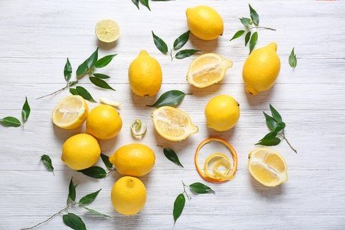 7 Remedios Caseros Para Los Sabañones Mejor Con Salud Beber Agua Con Limon Beneficios De Beber Agua Agua Con Limon