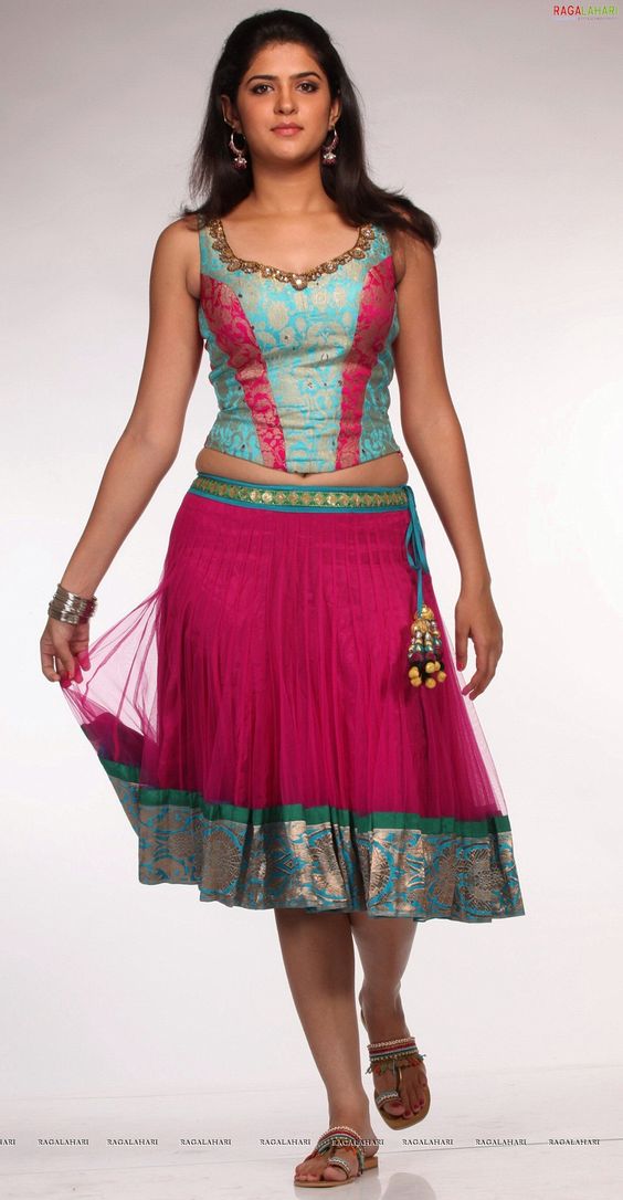 Deeksha Seth Hot Cleavage Photos (Deeksha in Wanted) HD Gallery, Images