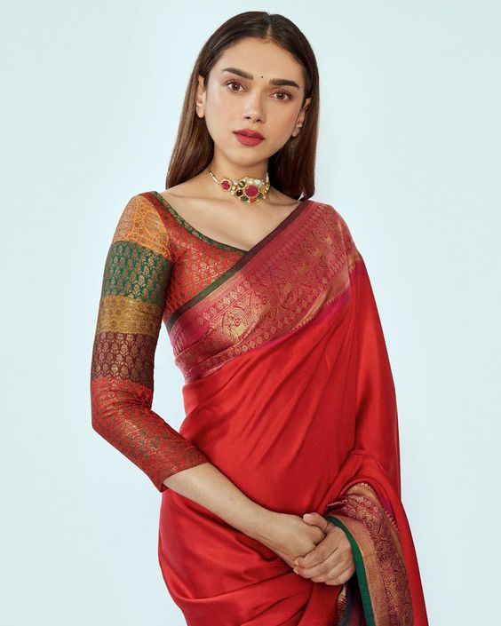 Aditi Rao Hydari on Instagram: "❤️ Chekka chivantha selai"