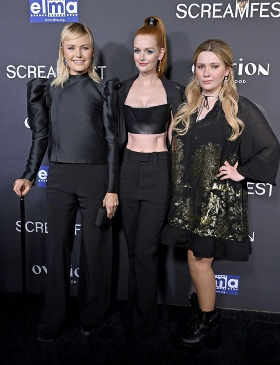 Malin Akerman / Abigail Breslin