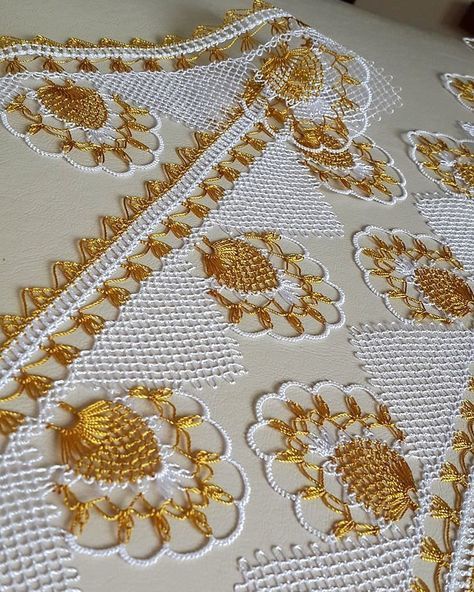 Inciden Mevlut Ve Namaz Ortusu Crochet Disney Boncuk Boncuk Isi