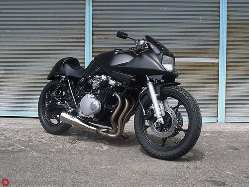 Monochrome Katana http://goodhal.blogspot.com/2013/03/nice-bike-002.html #Katana #Motorcycle #NiceBike #Suzuki