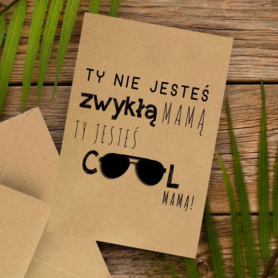 Kartka dla mamy na kraftowym papierze, z kopertą. #dzieńMatki #prezentdlamamy #dlamamy #dzieńmamy #pomysłnaprezent #pomysłoweprezenty #oryginalneprezenty