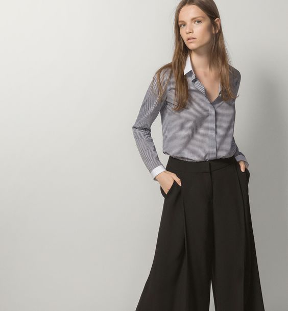 CHEMISE GRISE Ã RAYURES BLANCHES