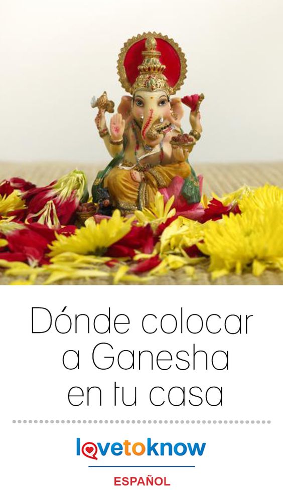 Una representaciónd de Ganesha es una excelente herramienta de feng shui para eliminar obstáculos y atraer riqueza y éxito. Aunque Ganesha (también escrito como Ganesh o Ganesa) es una deidad hindú, muchos practicantes de feng shui optan por alejarse de los símbolos de elefanteschinos tradicionales usando en su lugar esta icónica estatua de la deidad budista. #ganesha #fengshui | Dónde colocar a Ganesha en tu casa via #LoveToKnowEspañol