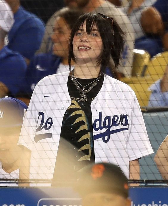 Billie Eilish HD Photos, Wallpapers, Images Billie Eilish