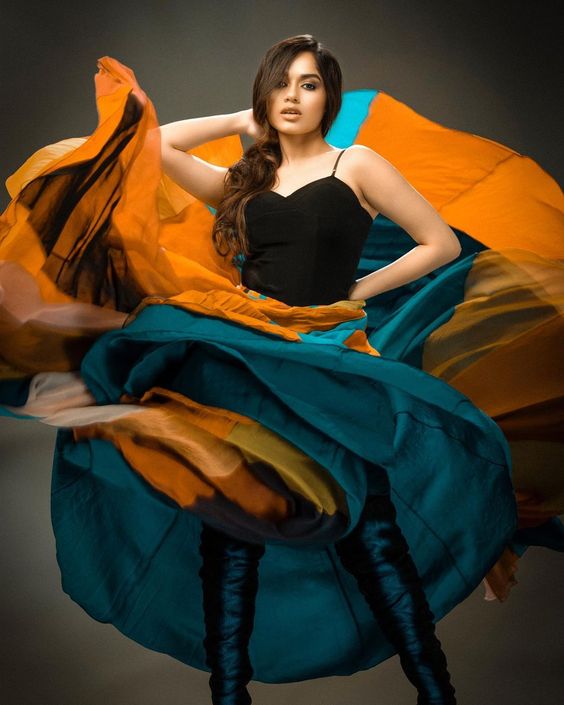 Jannat Zubair Rahmani on Instagram: “Ride with unicorns swim with mermaids!🧜\u200d♀️ Pic @subisamuel Clothes and styling by Reza @rezachirag Make up by @jessdoesyourmakeup Hair by…”