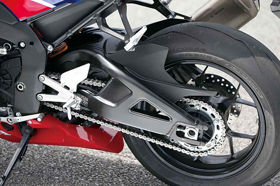 ホンダ「CBR1000RR-R FIREBLADE/SP」の最先端メカニズムを徹底解説! - webオートバイ