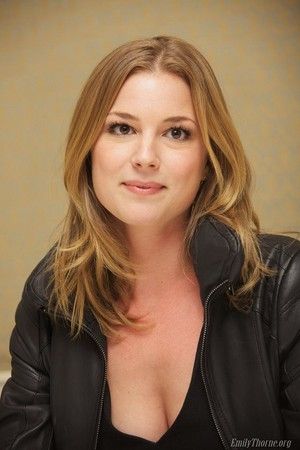 New Cast Promotional Photos - Emily VanCamp - Revenge Photo (28105235) - Fanpop