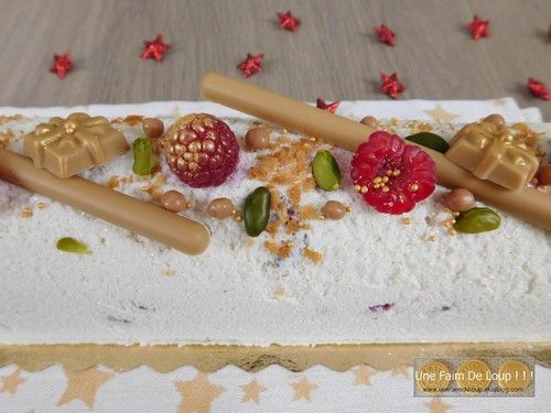 Buche Framboise Pistache Chocolat Blanc Chocolat Blanc Buche Framboise Pistache Buche Framboise Pistache Chocolat Blanc Chocolat Blanc Buche Framboise Pistache