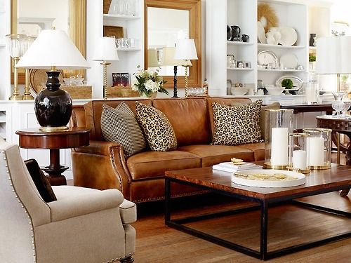 Mua sofa da tphcm cho phòng khách nhà phố hiện đại