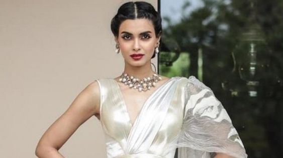 For her day 2 at the 72nd Cannes International Film Festival, Diana Penty donned a stunning white and gold silk saree.