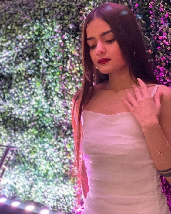 neha-jethwani-s**y