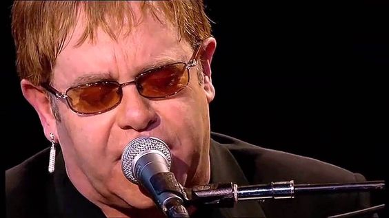 Elton John - This Train Don\'t Stop There Anymore ( Live at the Royal Ope...