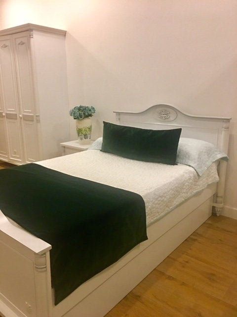 Double Sided Dark Green Velvet Bed Runner Scarf