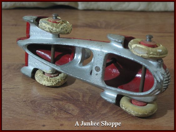 HUBLEY 1930's Red Number 8 Fin Racer White Rubber Car Tires Junk0425 http://ajunkeeshoppe.blogspot.com/
