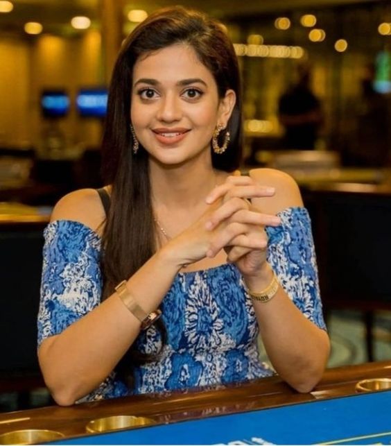 shruti-sharma-s**y