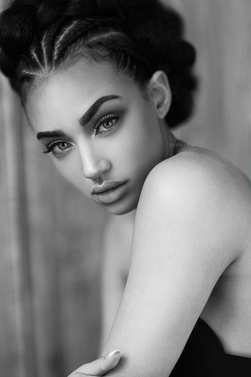 50 Model Poses For Beginners Studio Photography Poses Model Poses Model Poses Photography 50 Model Poses For Beginners Studio Photography Poses Model Poses Model Poses Photography