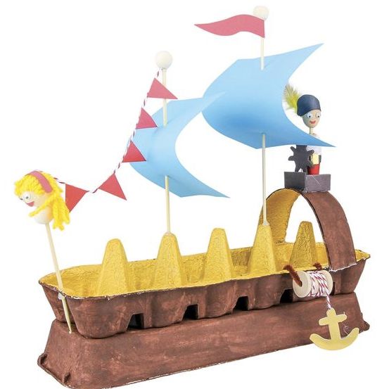 bateau pirate en carton