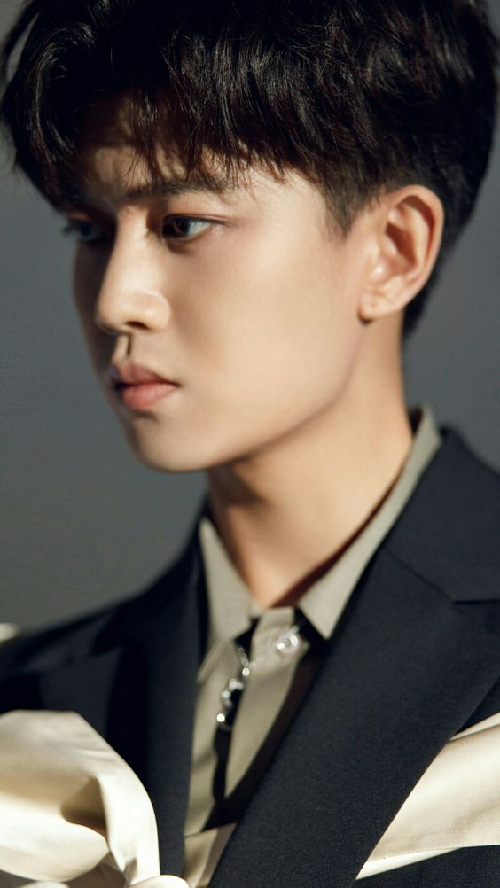 Ren Jialun
