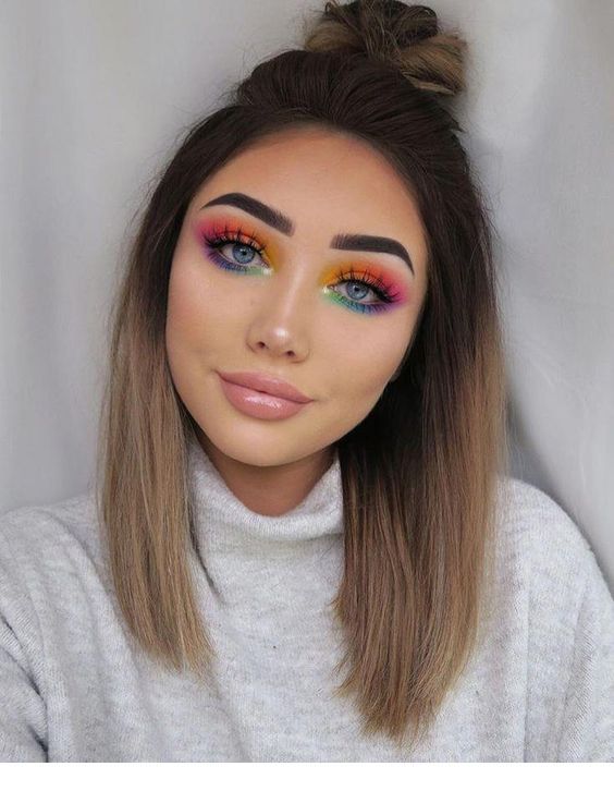 Beautiful rainbow eyeshadow look