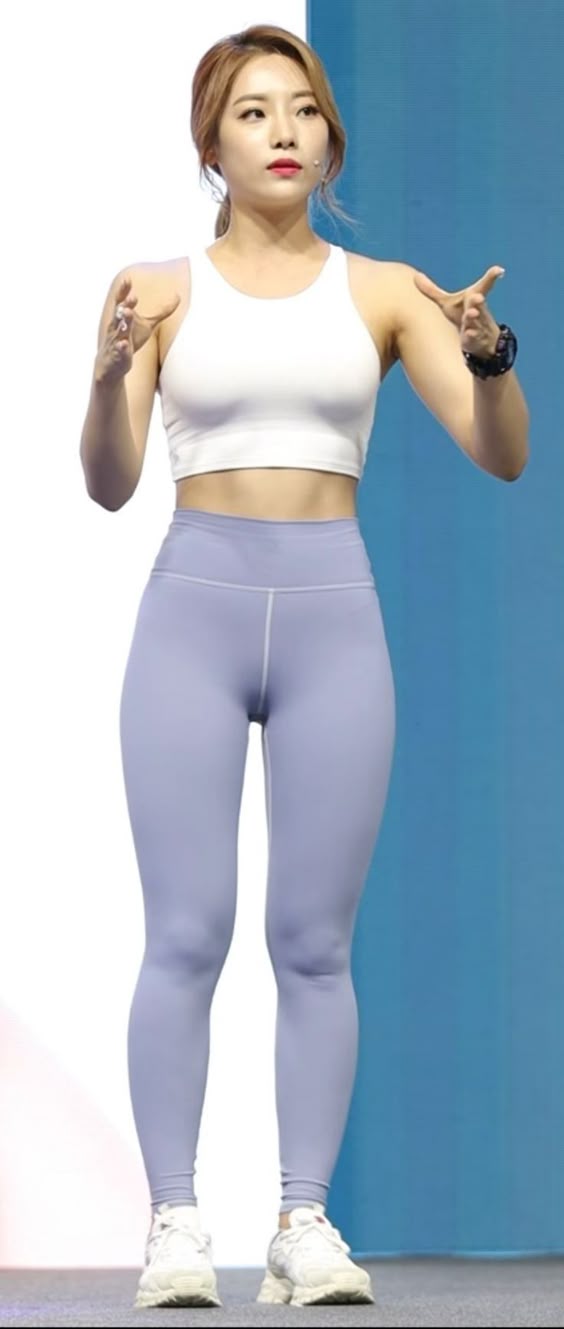 sexy asian in legging sexy asian in legging