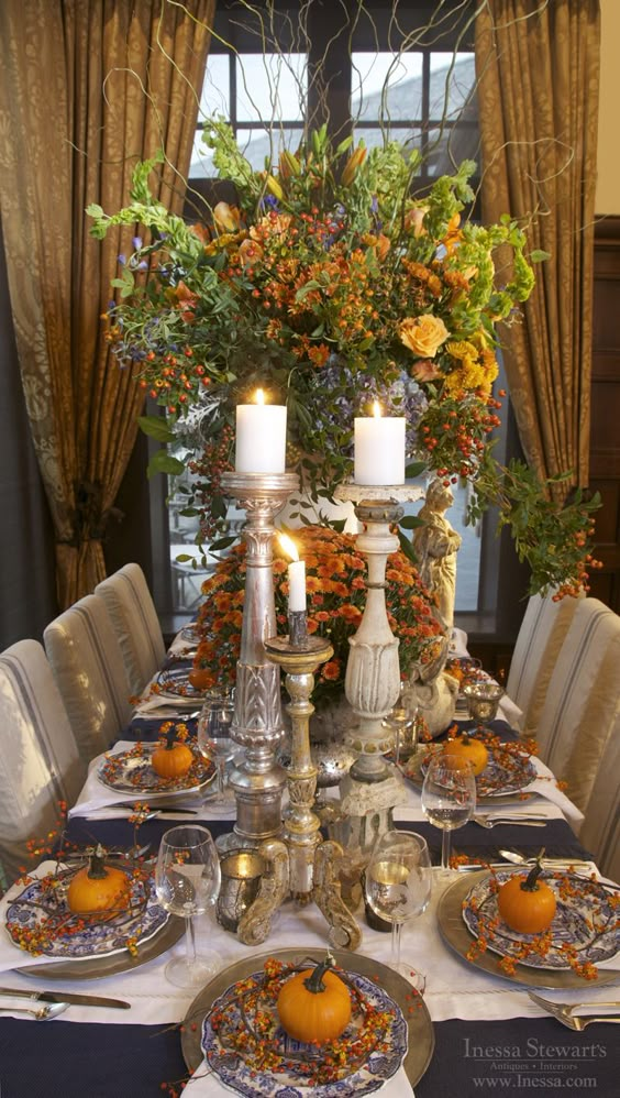 Fall/Autumn, Thanksgiving holiday tablesetting inspiration.