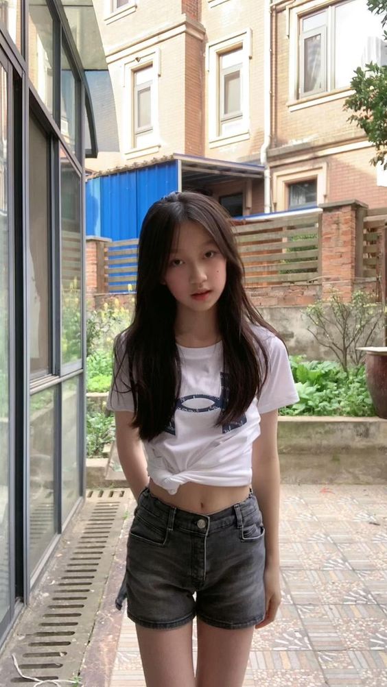 ใใผใใKorean fashionใใฎใใณ