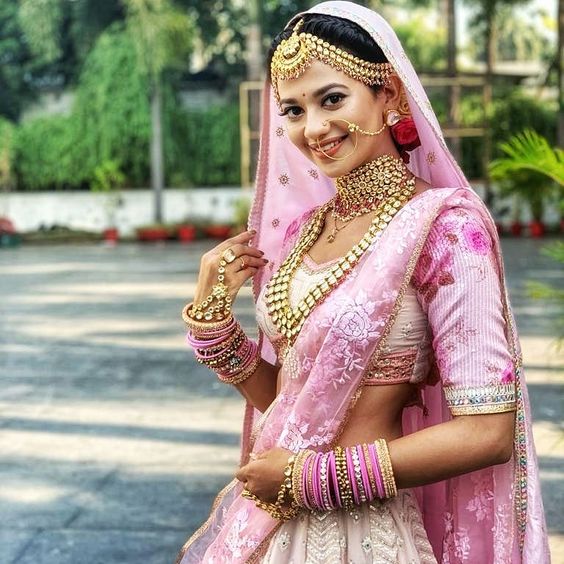 Shruti Sharma is yet again giving breath-taking performance as Chamcham in ‘Namak Iskk Ka’!