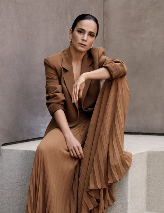 Actress Alice Braga\'s Learning Curve – Alice Braga Interview We Are Who We Are HBO