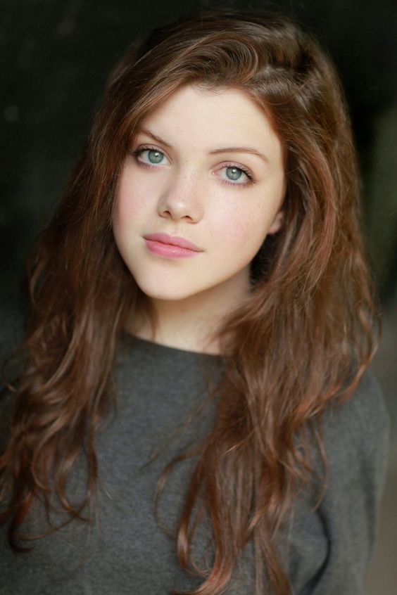 imagen descubierto por Anna Popplewell & Georgie Henley. Descubre (¡y guarda!) tus propias imágenes y videos en We Heart It