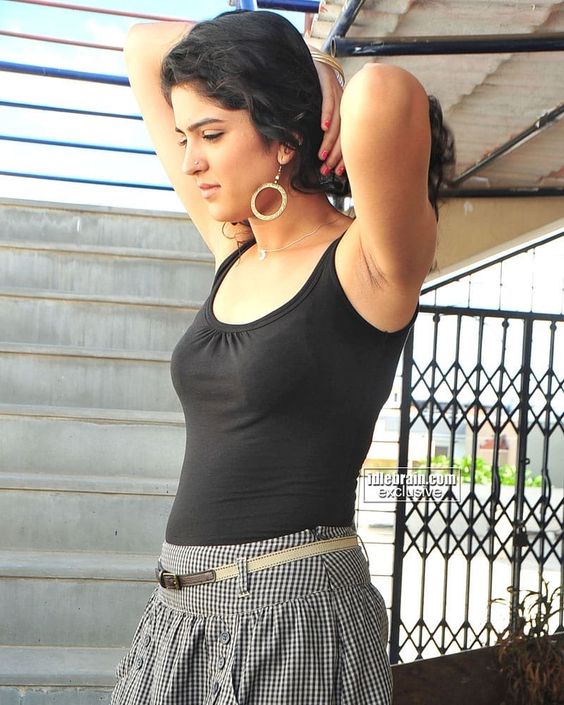 444টি লাইক, 2টি মন্তব্য - SHOOTACTRESS (@shootcelebrity) Instagram -এ রয়েছেন: "Deeksha Seth....😍#deeksha#deekshaseth#teluguactress#kannada#"