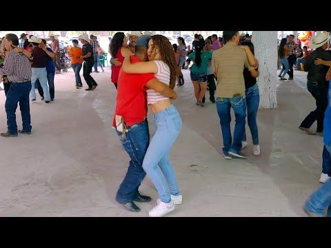 Ella Es Karime Baila Muy Bien Youtube Baile Musica Youtube